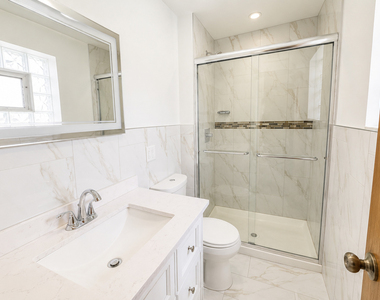 8440 W Windsor Avenue - Photo Thumbnail 5