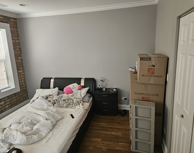 6503 N Mozart Street - Photo Thumbnail 8