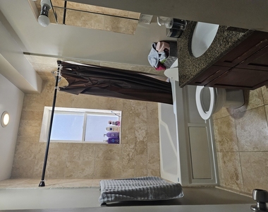6503 N Mozart Street - Photo Thumbnail 5