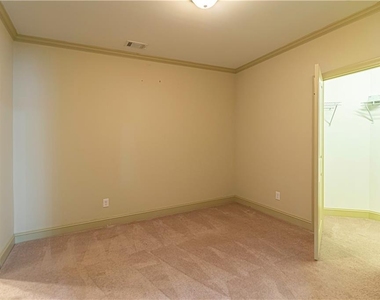 2050 Oak Grove Road Ne - Photo Thumbnail 7