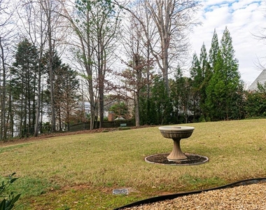 2050 Oak Grove Road Ne - Photo Thumbnail 10