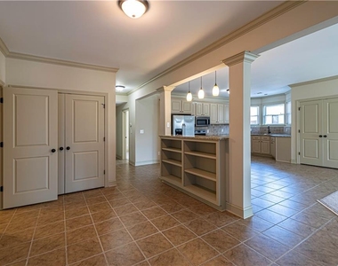 2050 Oak Grove Road Ne - Photo Thumbnail 2