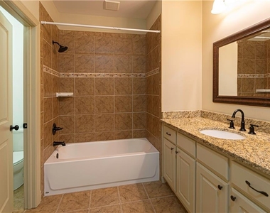 2050 Oak Grove Road Ne - Photo Thumbnail 5