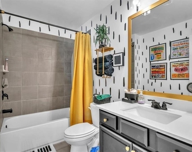 790 Belrose Drive - Photo Thumbnail 10