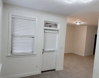 3756 Huger Place Se - Photo Thumbnail 9