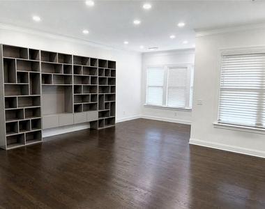 3756 Huger Place Se - Photo Thumbnail 4