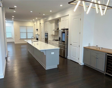3756 Huger Place Se - Photo Thumbnail 7