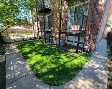 7411 N Claremont Avenue - Photo Thumbnail 21