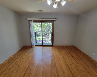 7411 N Claremont Avenue - Photo Thumbnail 6