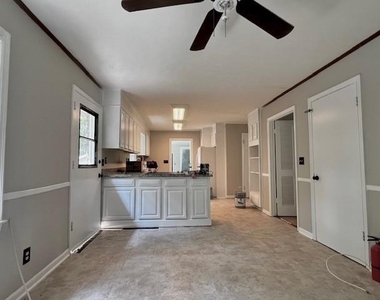 1436 Drayton Woods Drive - Photo Thumbnail 3