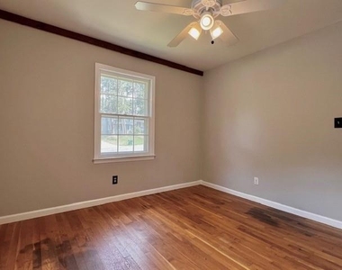1436 Drayton Woods Drive - Photo Thumbnail 7