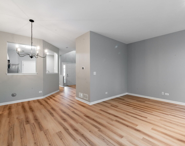 182 Stockton Drive - Photo Thumbnail 7