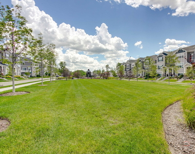 541 Yosemite Way - Photo Thumbnail 26