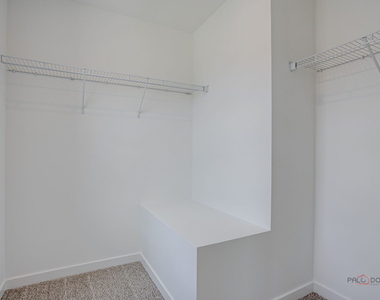 541 Yosemite Way - Photo Thumbnail 17