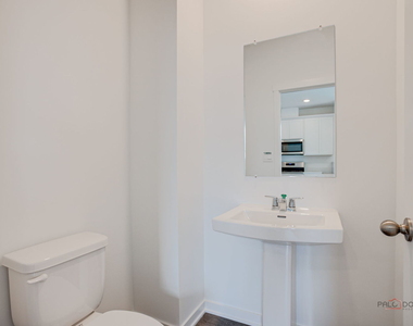 541 Yosemite Way - Photo Thumbnail 11