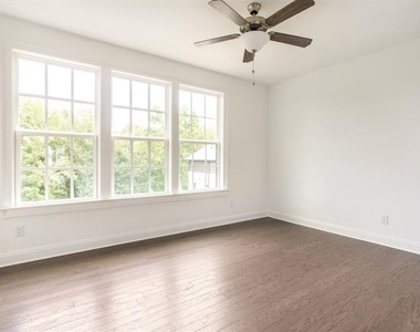 6803 Prelude Drive - Photo Thumbnail 9