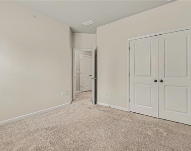 4768 Highside Way - Photo Thumbnail 16