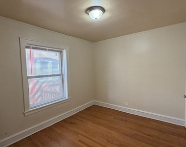 5304 W Potomac Avenue - Photo Thumbnail 4