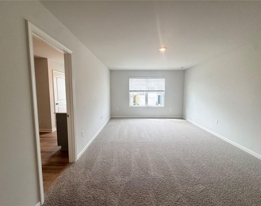 22 Berryville Drive - Photo Thumbnail 15