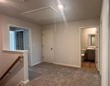 22 Berryville Drive - Photo Thumbnail 10