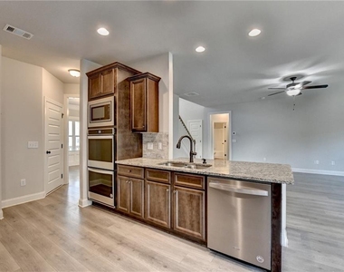 235 Bella Drive - Photo Thumbnail 33