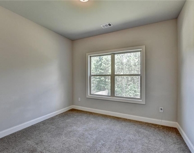235 Bella Drive - Photo Thumbnail 41