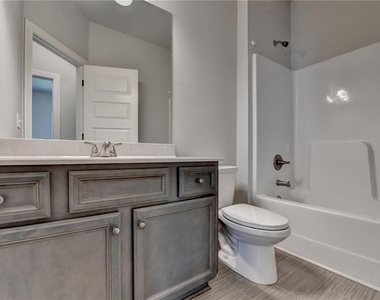 235 Bella Drive - Photo Thumbnail 44