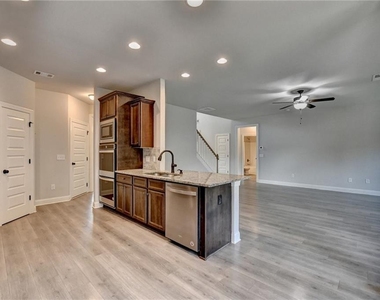 235 Bella Drive - Photo Thumbnail 31
