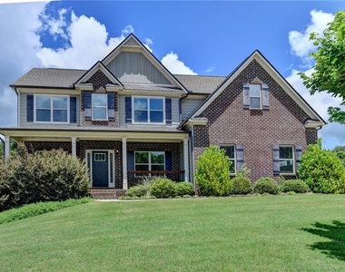 235 Bella Drive - Photo Thumbnail 2