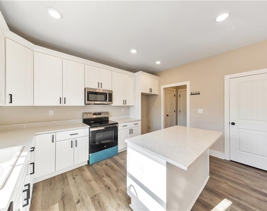 336 Nobleman Way - Photo Thumbnail 1
