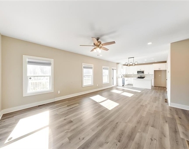 336 Nobleman Way - Photo Thumbnail 39