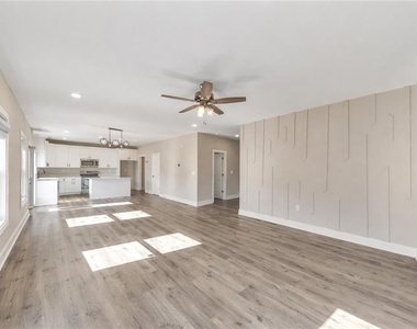 336 Nobleman Way - Photo Thumbnail 40