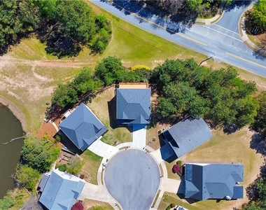 336 Nobleman Way - Photo Thumbnail 7