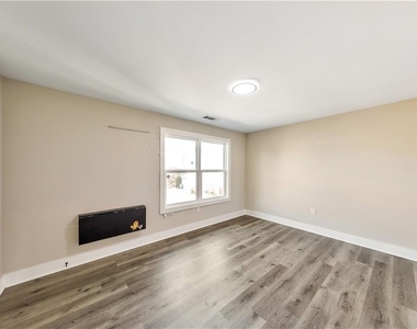 336 Nobleman Way - Photo Thumbnail 27