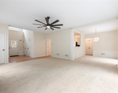 10100 Barston Court - Photo Thumbnail 4