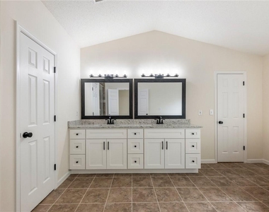 10100 Barston Court - Photo Thumbnail 17
