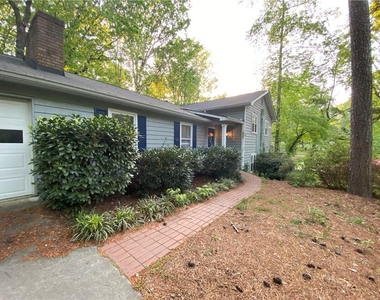 4453 Old Mabry Place Ne - Photo Thumbnail 1