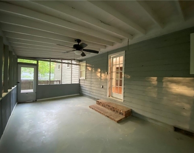 4453 Old Mabry Place Ne - Photo Thumbnail 12