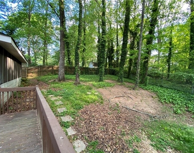 4453 Old Mabry Place Ne - Photo Thumbnail 15