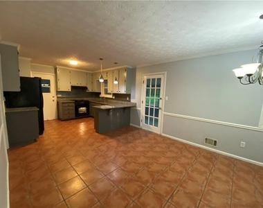 4453 Old Mabry Place Ne - Photo Thumbnail 9
