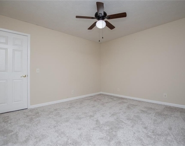 1499 Stonington Court - Photo Thumbnail 31