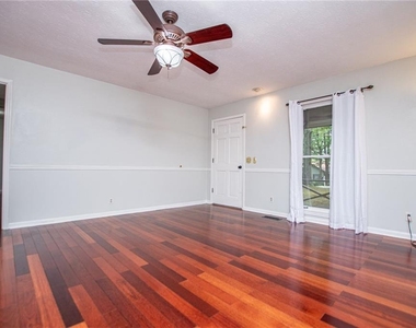 1499 Stonington Court - Photo Thumbnail 7