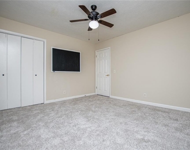 1499 Stonington Court - Photo Thumbnail 32