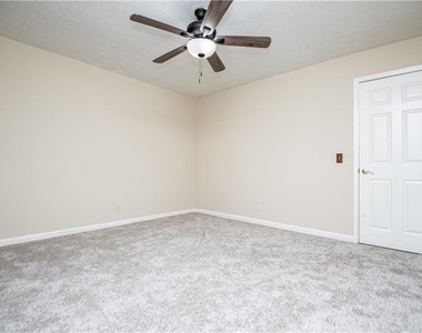 1499 Stonington Court - Photo Thumbnail 38
