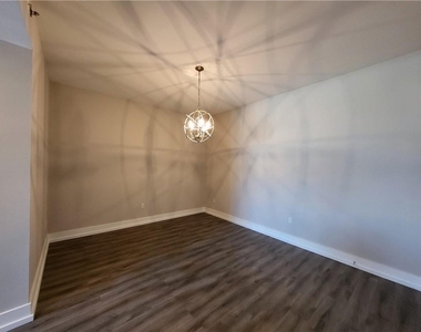 4561 Olde Perimeter Way - Photo Thumbnail 3