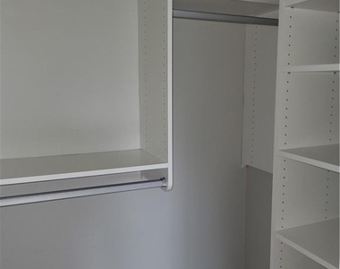 6980 Roswell Road - Photo Thumbnail 9