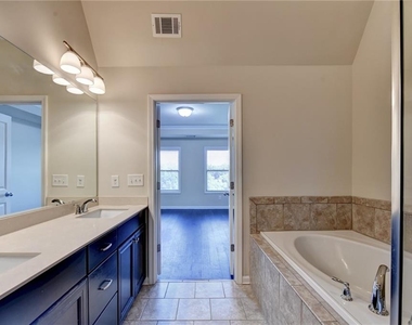 4307 Tacoma Trace - Photo Thumbnail 34