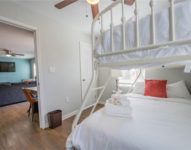 1181 Fenwood Street Sw - Photo Thumbnail 16