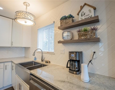 1181 Fenwood Street Sw - Photo Thumbnail 11