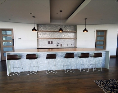 943 Peachtree Street Ne - Photo Thumbnail 9